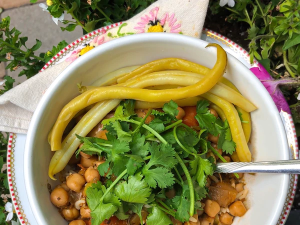 Casserole d'été aux pois chiche et légumes