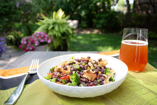 Salade repas aux fèves Adzuki et pains à l'ail